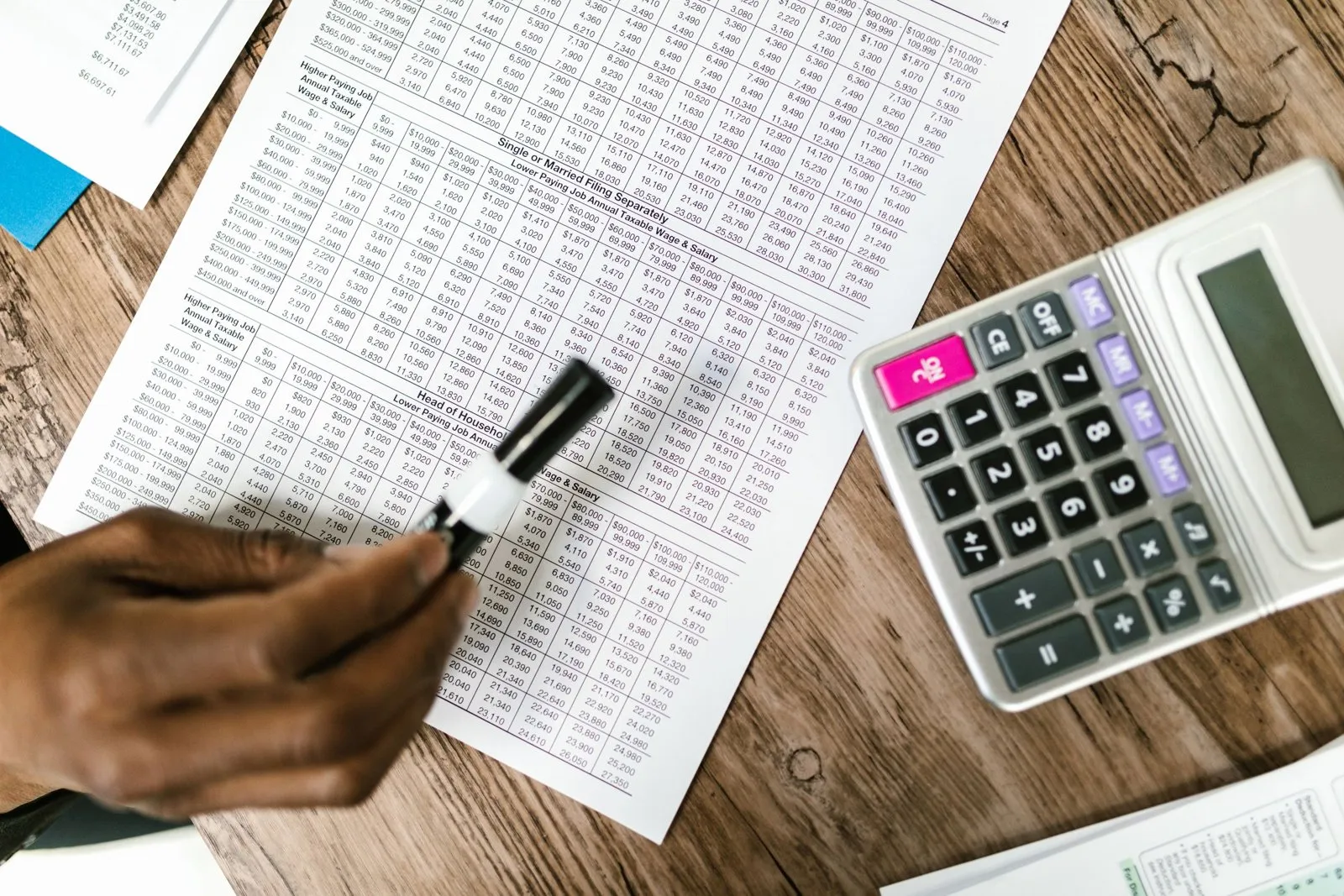 Image d’ouverture : Fisc : définition simple et rôle pour l’entreprise